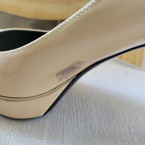 SAINT LAURENT classic heels in nude - Picture 9 of 14